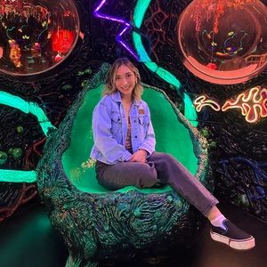 Meet your Posher, Ashley